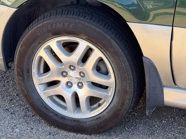 Used 2001 Subaru Outback Wagon AWD/4WD image 5
