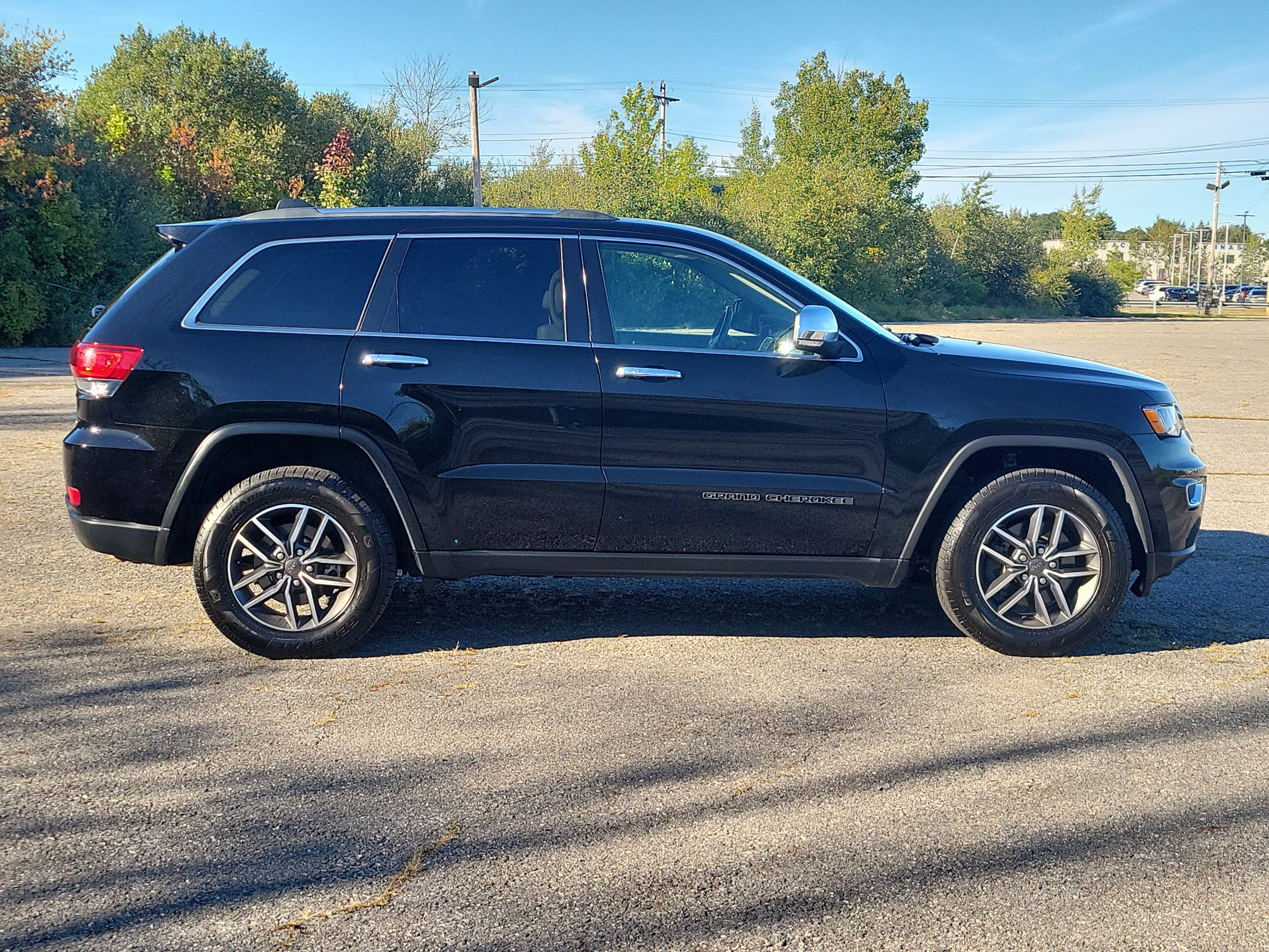 Used 2021 Jeep Grand Cherokee Limited AWD/4WD image 4