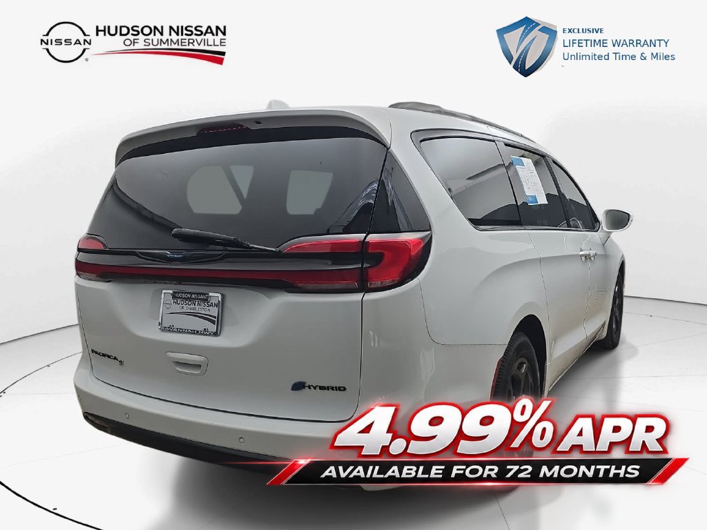 Used 2021 Chrysler Pacifica Limited w/ Uconnect Theater Family Group FWD image 7