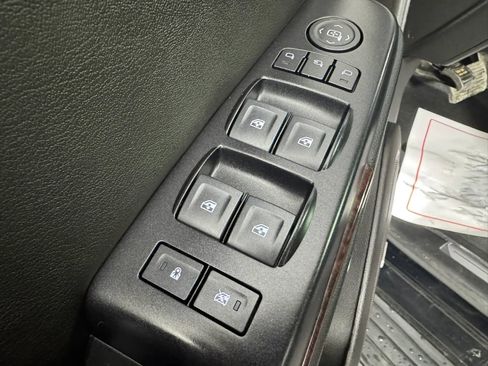 Used 2020 GMC Yukon SLT w/ Graphite Performance Edition image 47