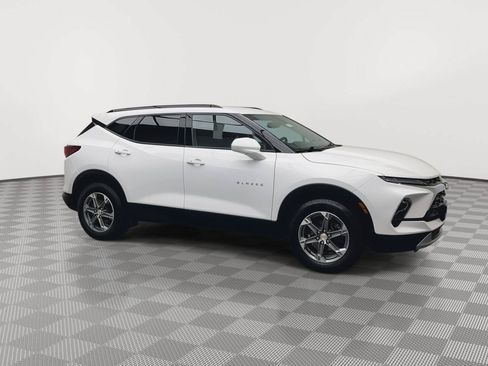 Certified 2023 Chevrolet Blazer LT w/ Convenience Package AWD/4WD image 43