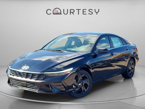 New 2026 Hyundai Elantra SEL Sport image 1