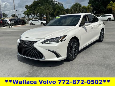Used 2022 Lexus ES 350 w/ Premium Package FWD image 2