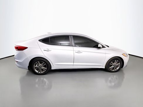 Used 2018 Hyundai Elantra SEL image 11