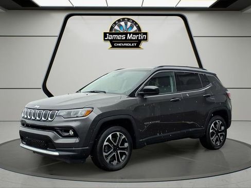 Used 2022 Jeep Compass Limited image 1