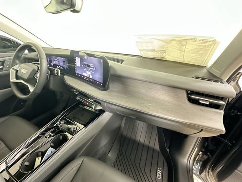 New 2026 Audi Q3 quattro 2.0T AWD/4WD image 45