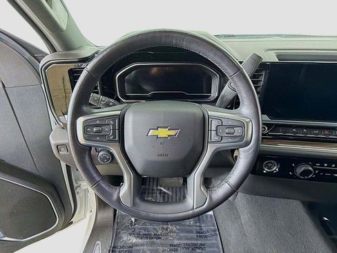 Used 2022 Chevrolet Silverado 1500 LT image 28