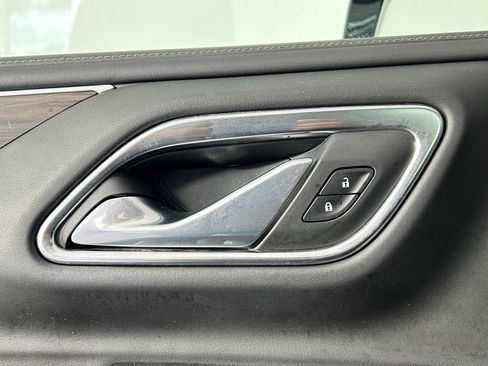 Used 2022 Chevrolet Tahoe LT w/ LT Signature Plus Package image 36