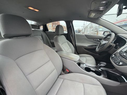 Used 2022 Chevrolet Malibu LT FWD image 24