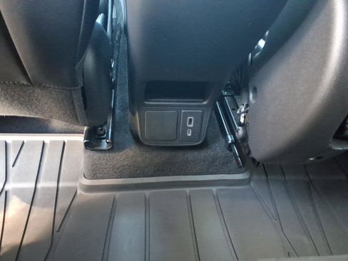 Used 2021 Buick Encore GX Select FWD image 9