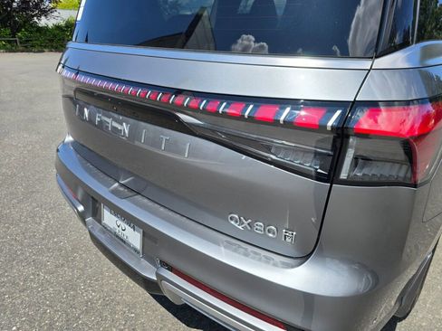 New 2025 INFINITI QX80 Sensory image 13