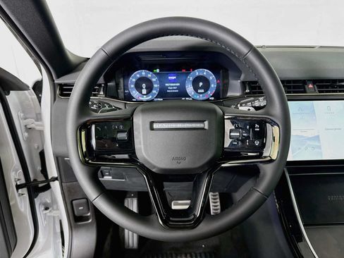 New 2026 Land Rover Range Rover Evoque Hoxton AWD/4WD image 11