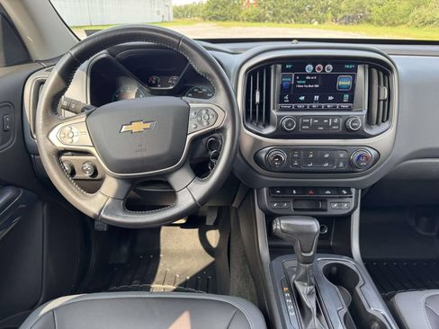 Used 2015 Chevrolet Colorado Z71 AWD/4WD image 16