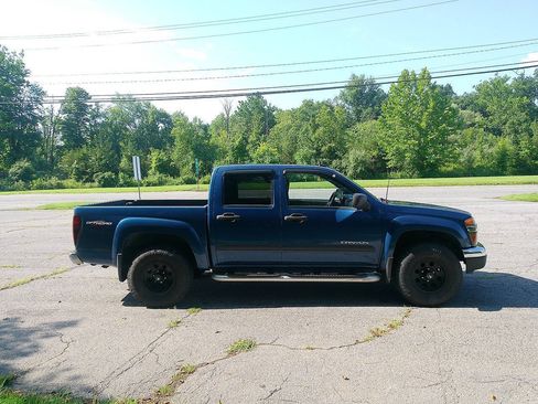 Used 2005 GMC Canyon SLE w/ Safe And Sound Package AWD/4WD image 6