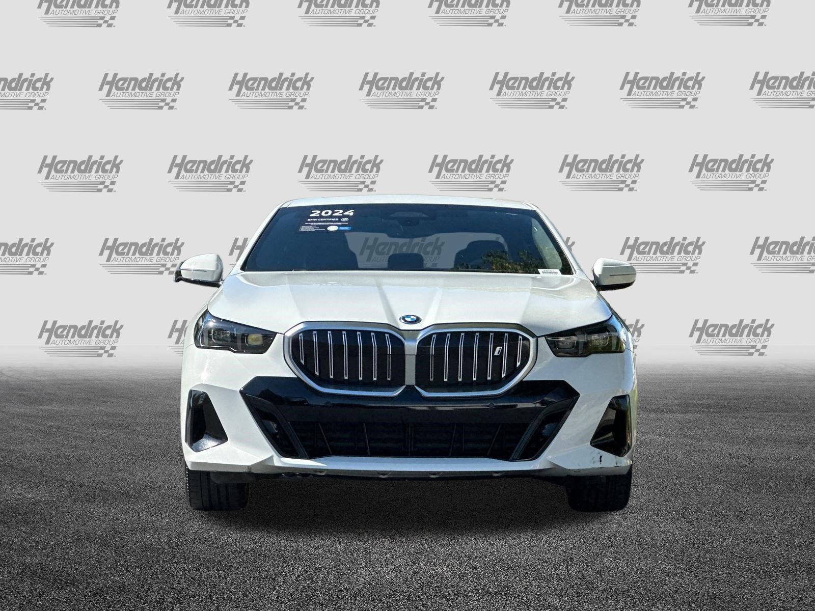 Used 2024 BMW i5 eDrive40i w/ M Sport Package RWD image 10