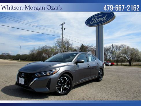 Used 2025 Nissan Sentra SV w/ Trunk Package image 2