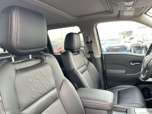 Used 2024 Nissan Frontier SL w/ Technology Package RWD image 17
