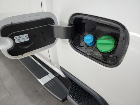 Used 2024 GMC Sierra 2500 Denali w/ Denali Reserve Package image 39