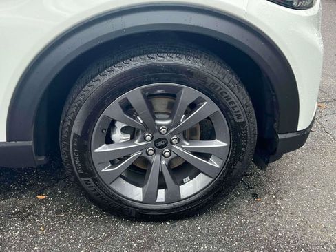 Used 2026 Ford Explorer Active w/ Active Comfort Package AWD/4WD image 14