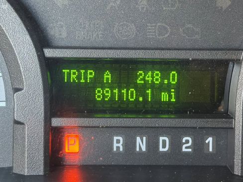 Used 2011 Ford E-350 and Econoline 350 XLT image 25