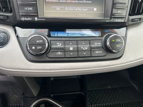 Certified 2018 Toyota RAV4 XLE image 30