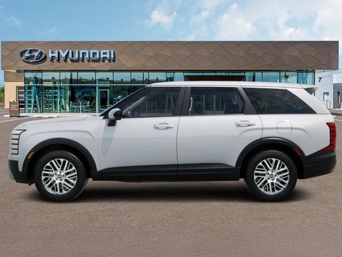 Used 2026 Hyundai Palisade SE FWD image 3
