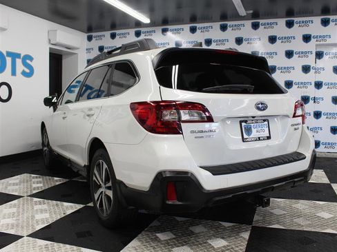 Used 2018 Subaru Outback 3.6R Limited AWD/4WD image 2