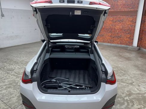 Certified 2022 BMW i4 eDrive40 w/ M Sport Package image 26