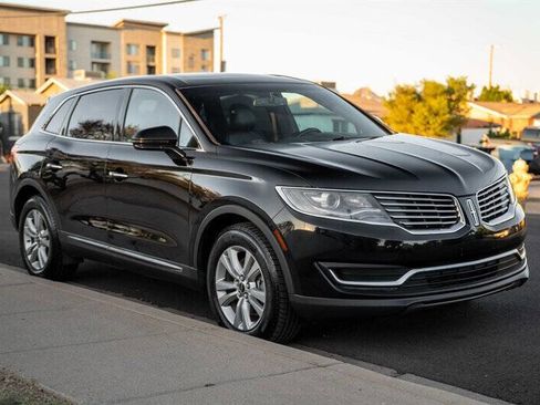 Used 2017 Lincoln MKX Reserve image 7