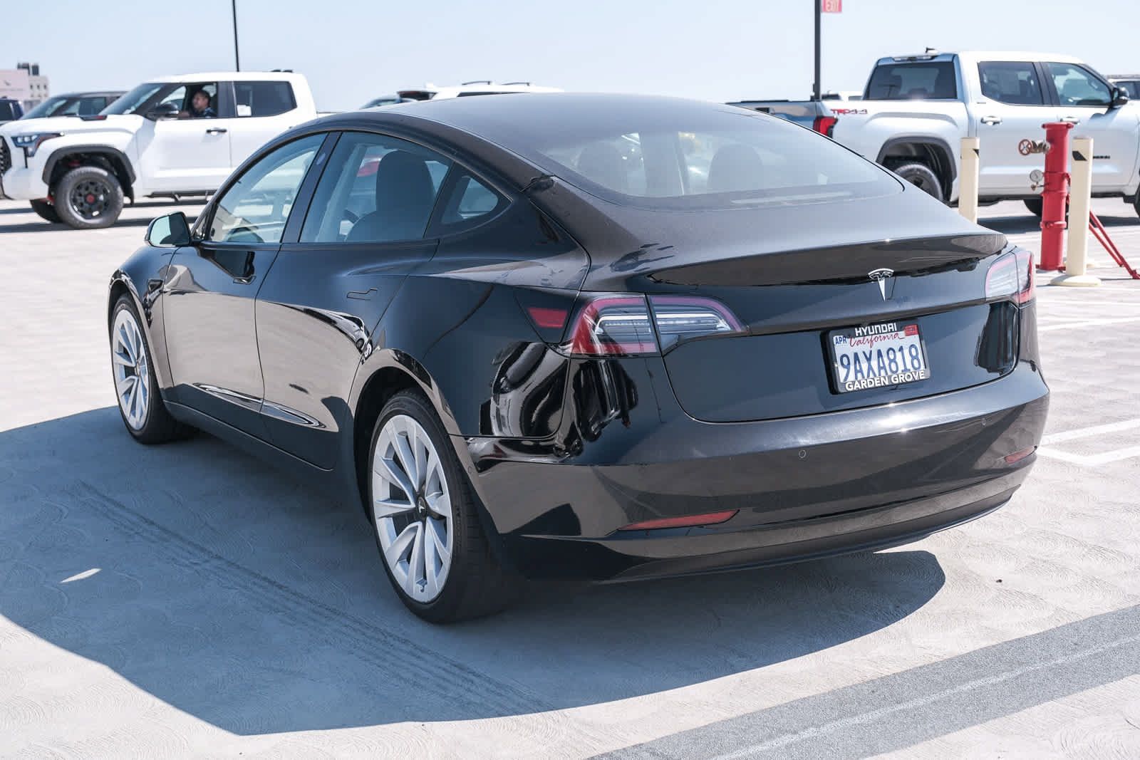 Used 2022 Tesla Model 3 Standard Range RWD image 6