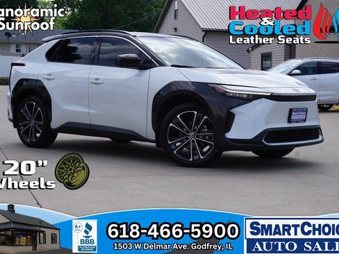 Used 2024 Toyota bZ4X AWD image 1