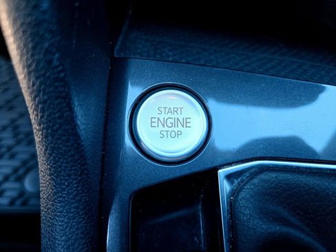 Used 2022 Volkswagen Tiguan SEL R-Line AWD/4WD image 24