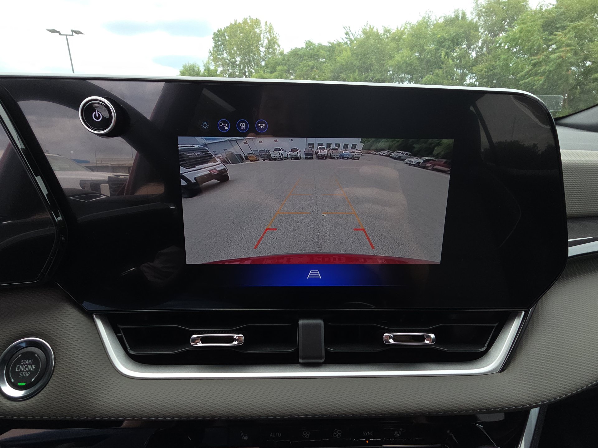 New 2027 Chevrolet Equinox LT w/ Convenience Package II AWD/4WD image 22