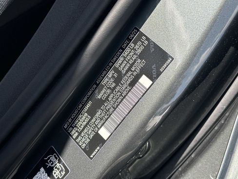 Certified 2026 Volvo XC60 B5 Plus w/ Climate Package image 27