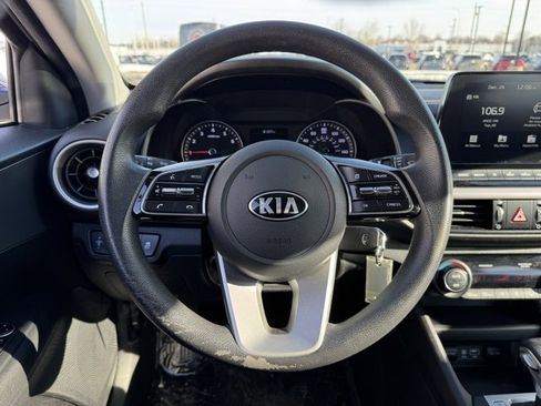 Used 2019 Kia Forte LXS image 27