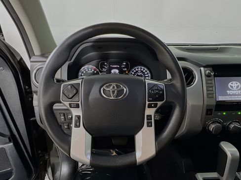 Used 2018 Toyota Tundra SR5 w/ SR5 Upgrade Package image 17