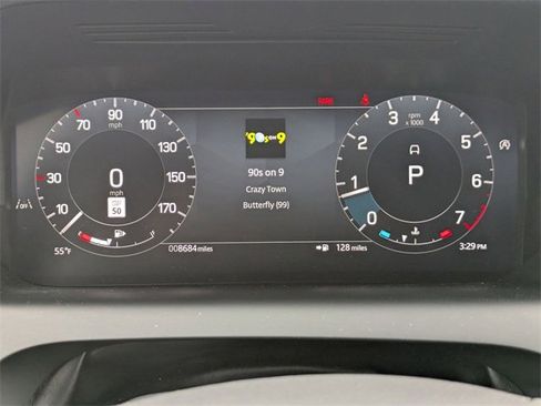 Used 2024 Land Rover Discovery Sport Dynamic SE image 8