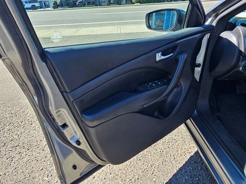 Used 2013 Dodge Dart Limited FWD image 23