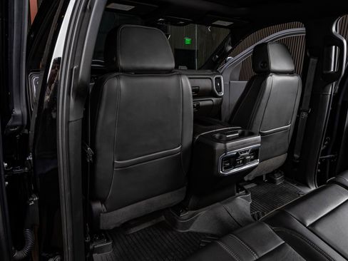 Used 2022 Chevrolet Silverado 3500 High Country w/ LPO, Hitch Package image 33