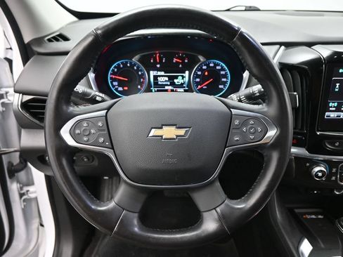 Used 2018 Chevrolet Traverse Premier w/ Driver Confidence II Package FWD image 14