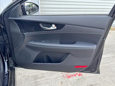 Used 2023 Kia Forte GT-Line FWD image 38