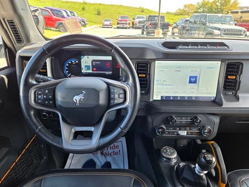 Used 2024 Ford Bronco Badlands w/ Sasquatch Package AWD/4WD image 19