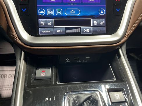 Used 2020 Subaru Outback Touring w/ Popular Package #2 AWD/4WD image 27