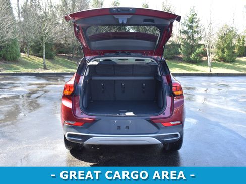 Used 2024 Buick Encore GX Preferred FWD image 19