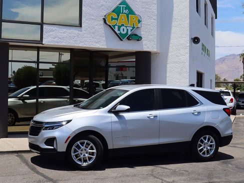 Used 2022 Chevrolet Equinox LT image 4