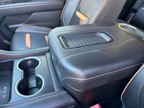 Used 2023 GMC Yukon AT4 AWD/4WD image 24