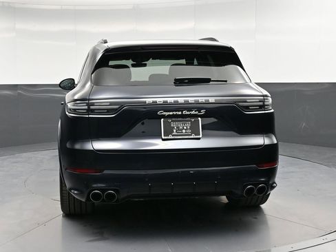 Certified 2022 Porsche Cayenne Turbo S image 7