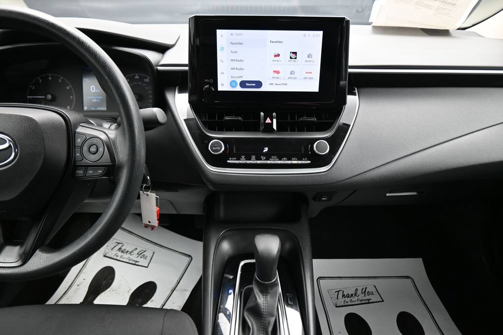 Used 2024 Toyota Corolla LE FWD image 17