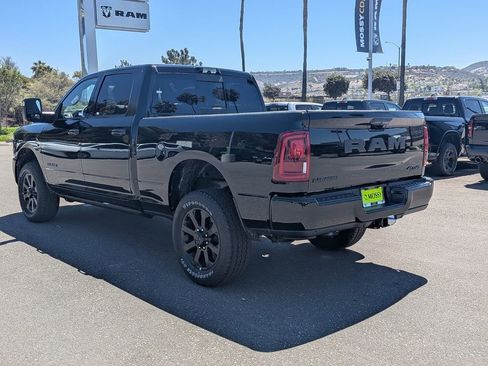 New 2026 RAM 2500 Laramie AWD/4WD image 4