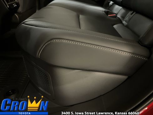 New 2026 Toyota Crown Platinum image 23